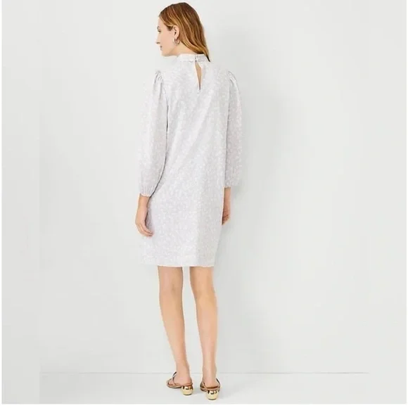 NWT Ann Taylor Animal Print Long Sleeve Twist Neck Shift Dress Size XS - Picture 2 of 8